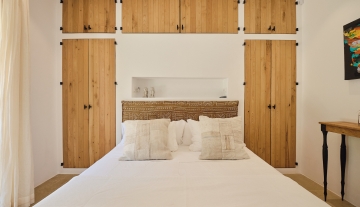 Resa Estates finca campo san jose Ibiza bedroom.jpg